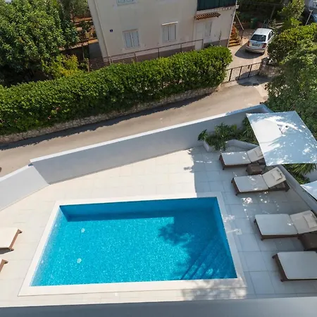 Hébergement de vacances Lana *